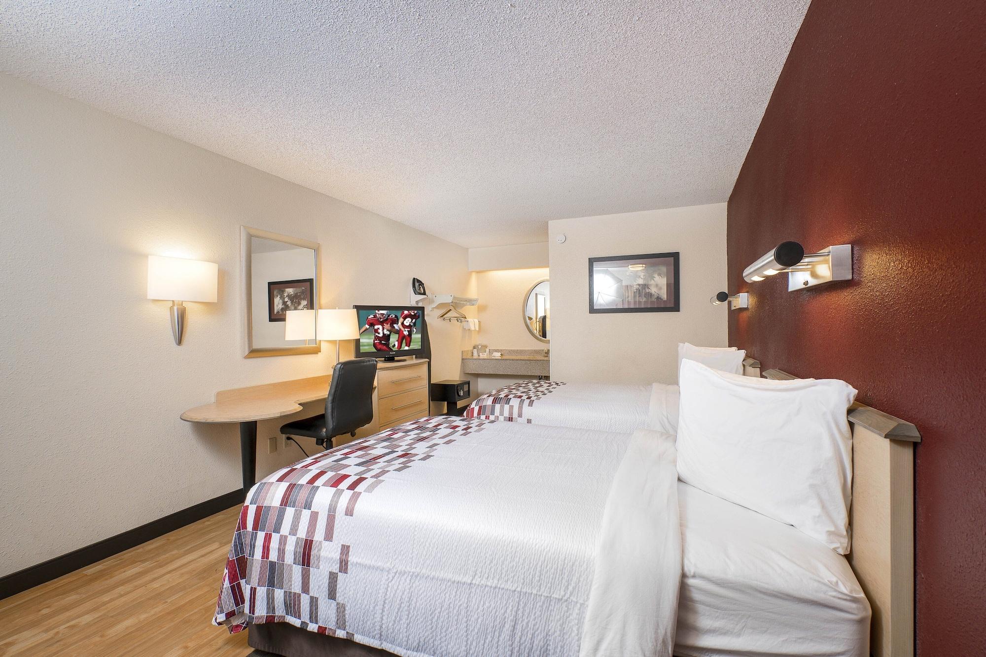 Red Roof Inn Louisville Fair And Expo Eksteriør billede