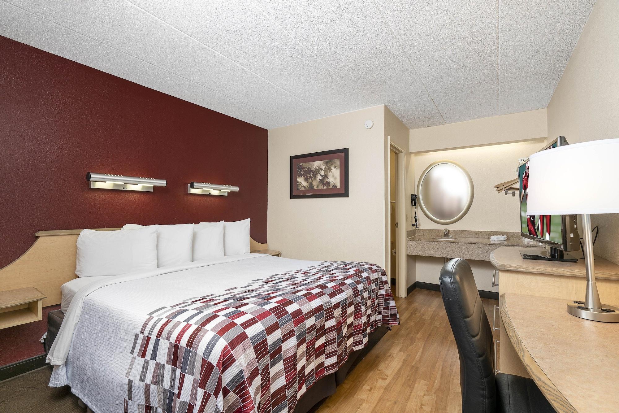 Red Roof Inn Louisville Fair And Expo Eksteriør billede