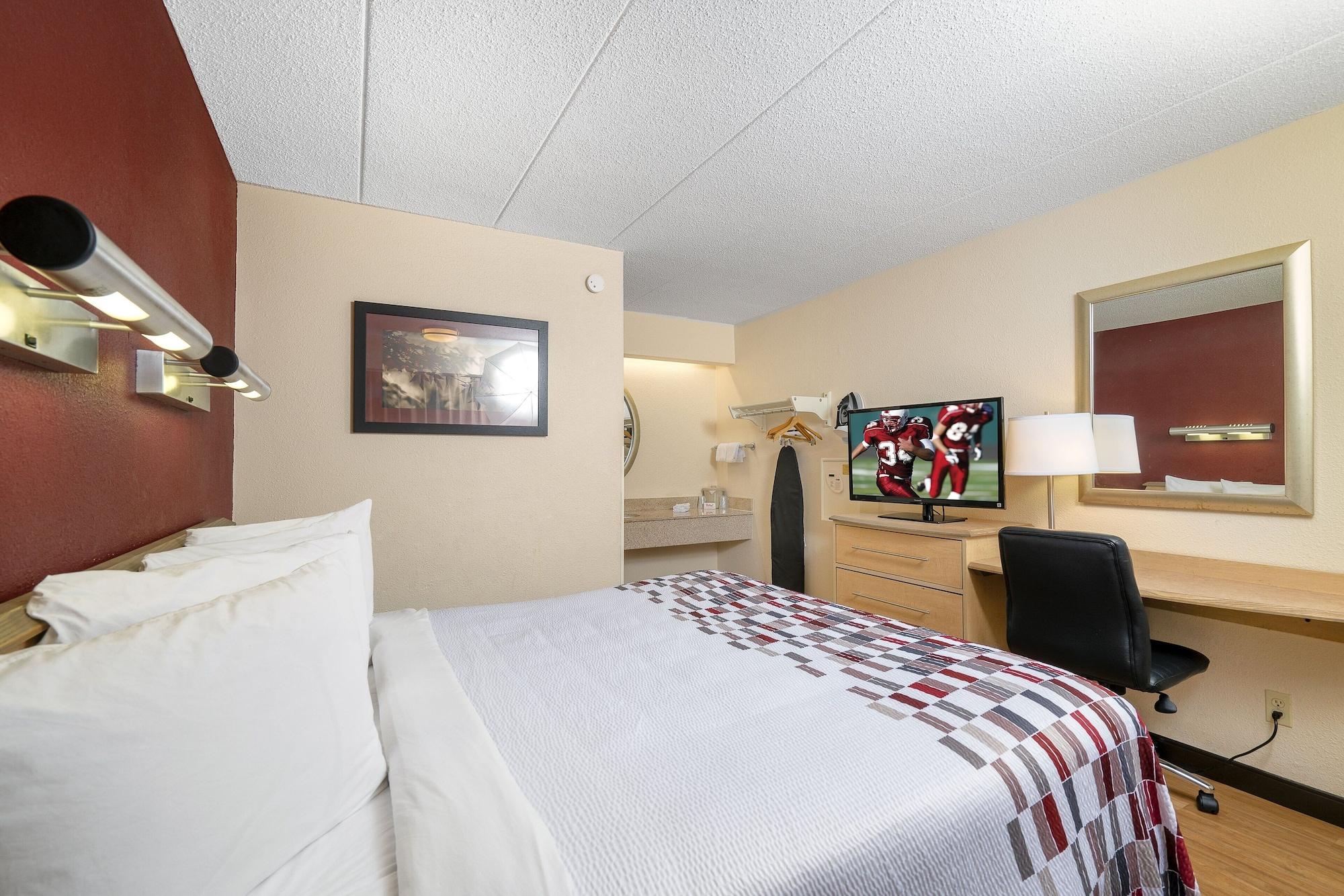 Red Roof Inn Louisville Fair And Expo Eksteriør billede